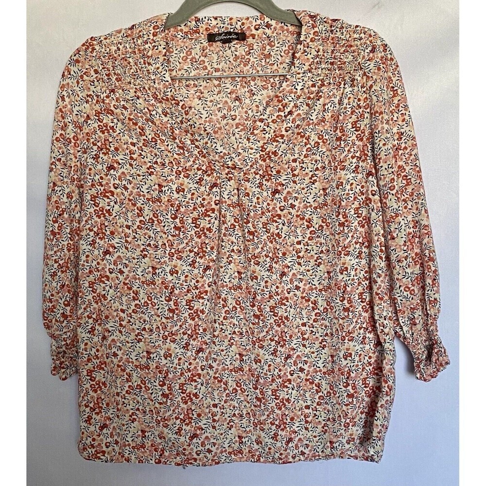 Soiree Women's Top Size Small Floral 3/4 Sleeve V-Neck Rayon Blouse